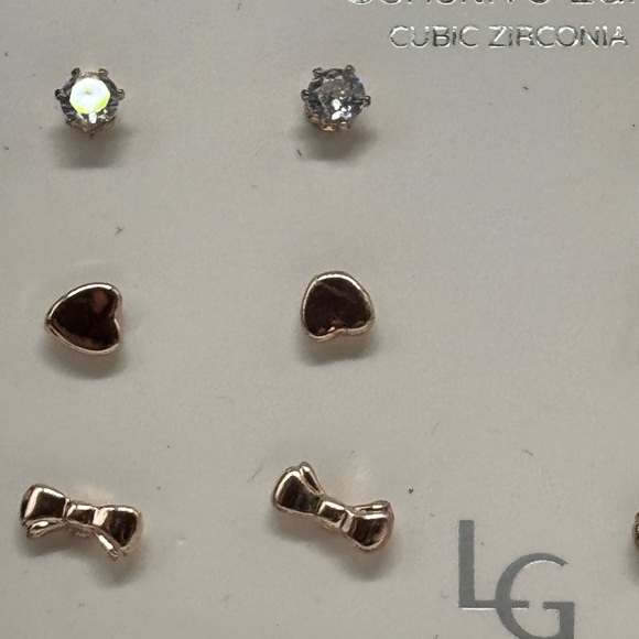Box Set 6 Pairs Gold  and Rose Gold Tone Post Earrings Bow - Picture 5 of 5